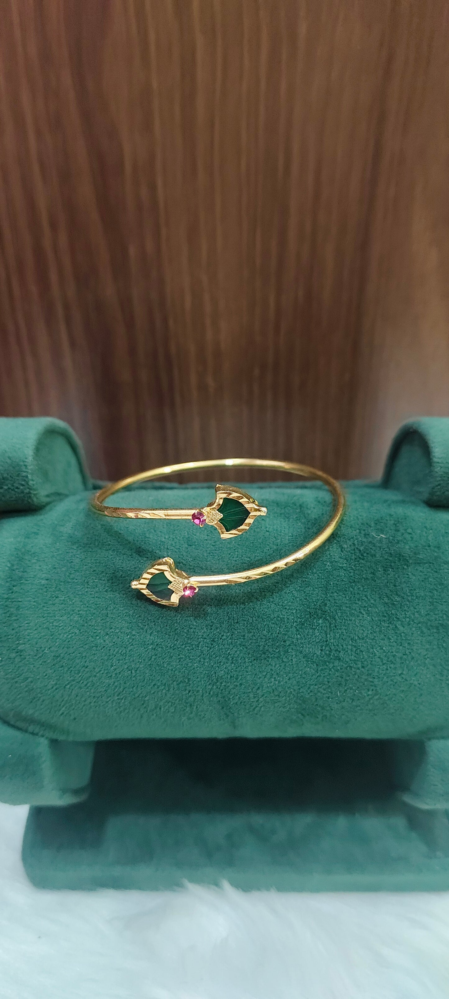 100% gold look 18" length double step chain and openable kada