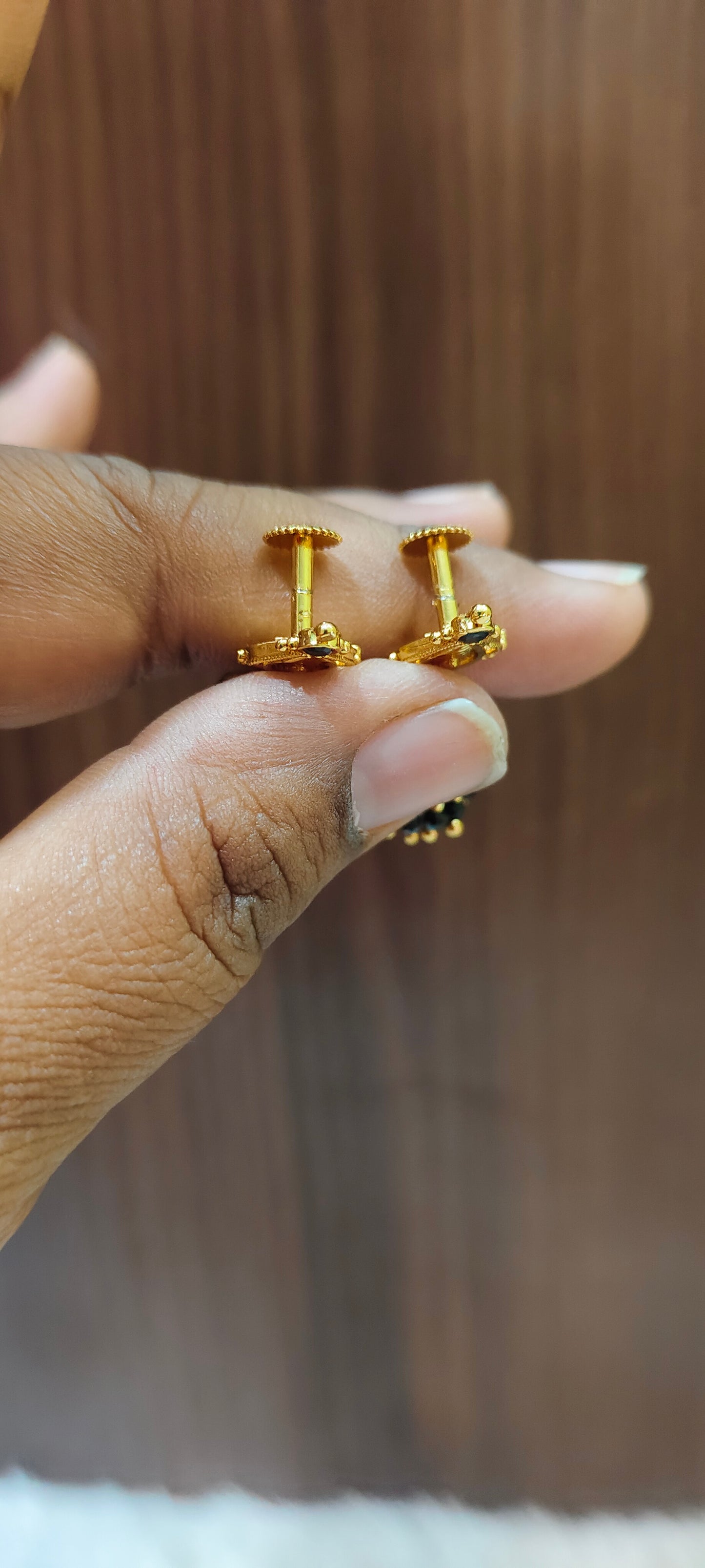 Simple black beads jumkas