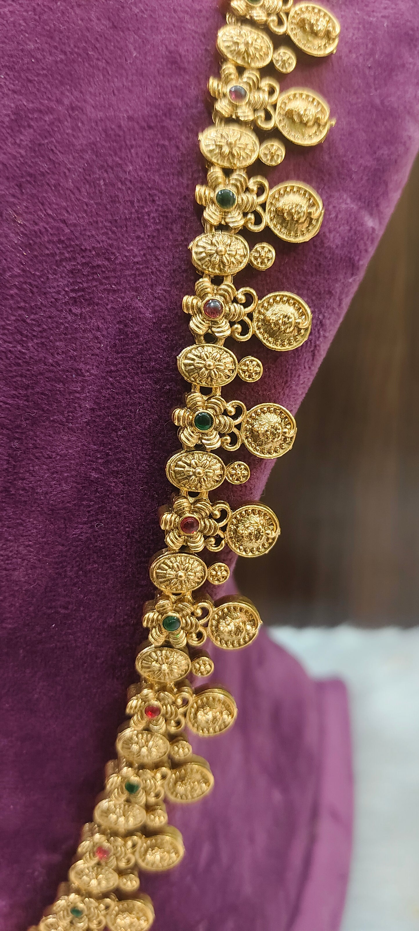 Budjet friendly kasu long haram cum vaddanam with flowe design