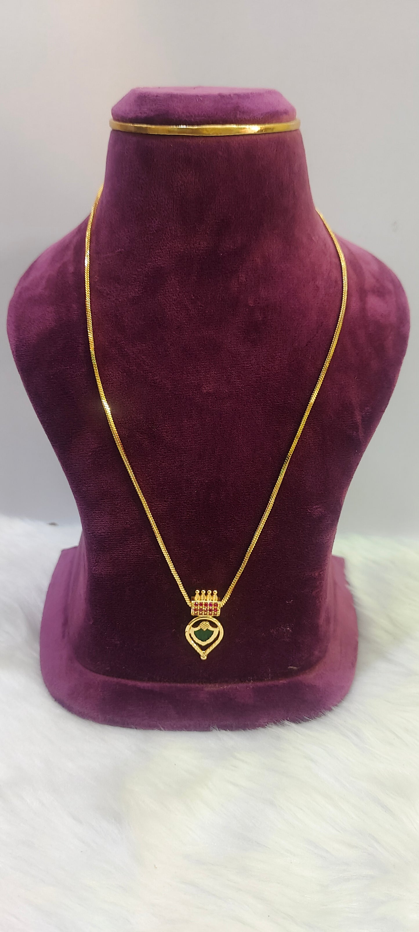 100%gold look 18" chain