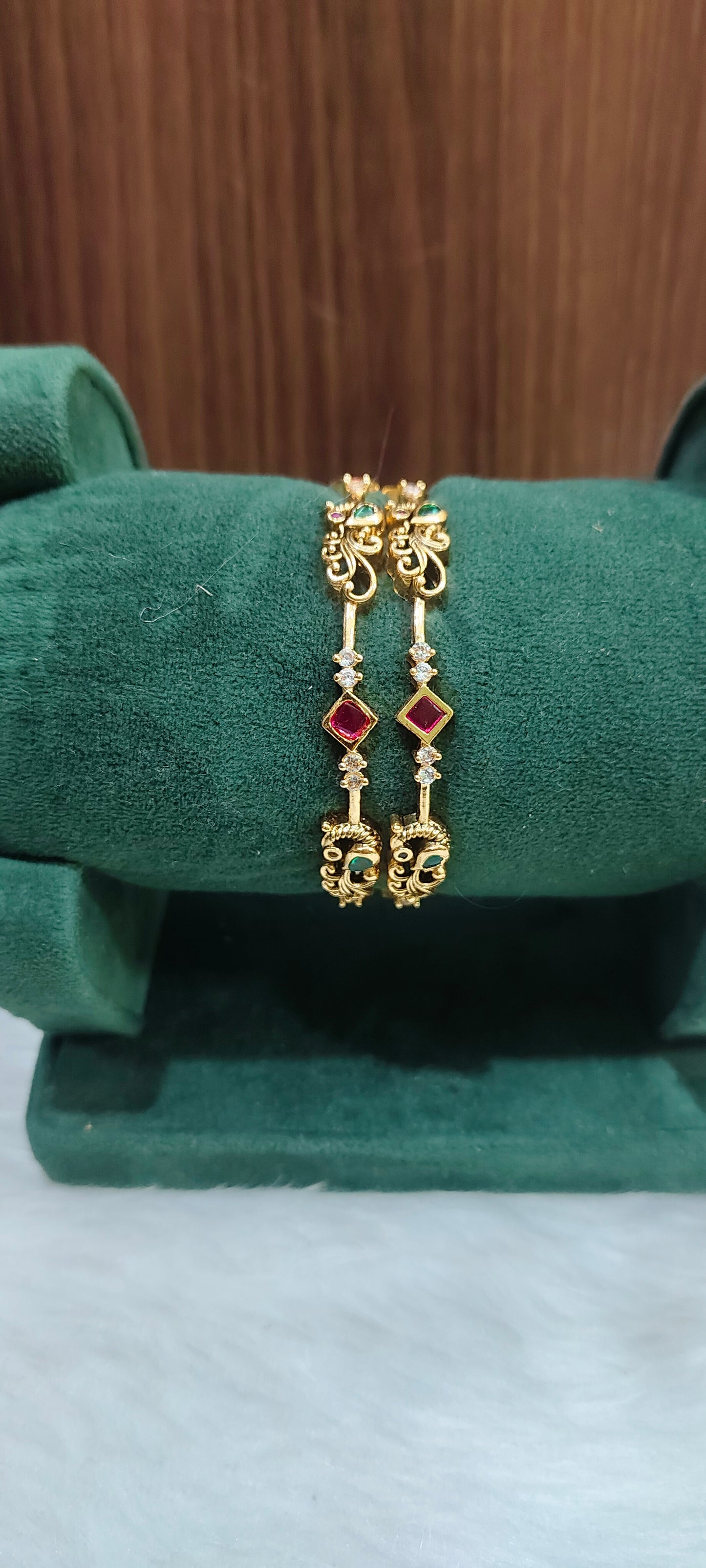 Premium gold look 3 set combo( black beads 28" length,jumkas, bangles)