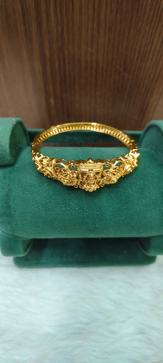 High premium nakshi openable kada(fit from 2.4 to 2.10)
