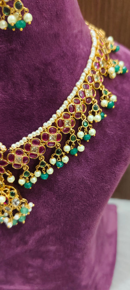 Premium pota kempu stone necklace with detachable locket