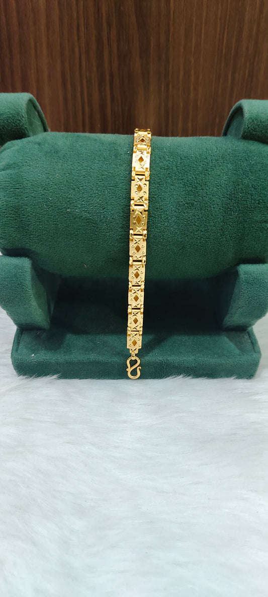 100% gold look 8" length mens bracelet