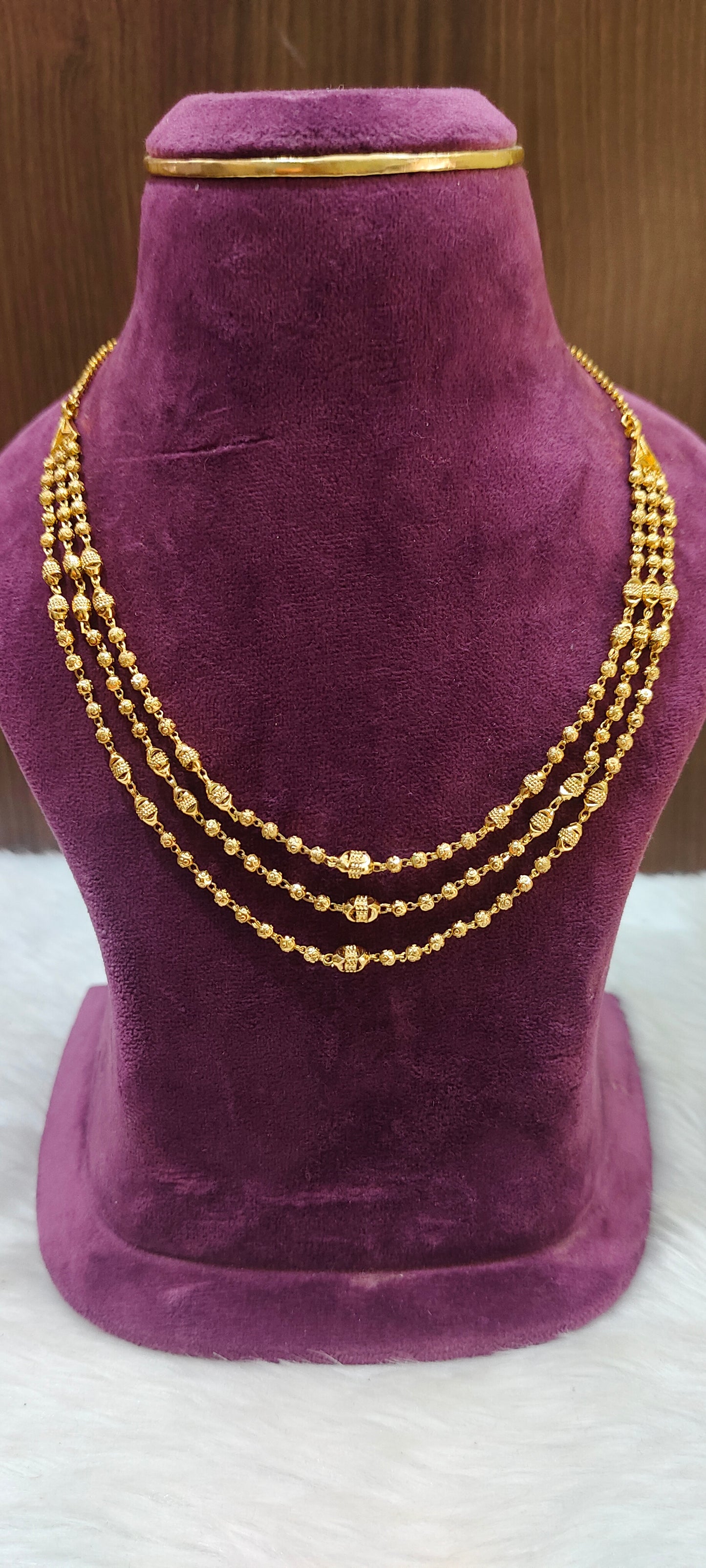 Beautiful 3 step dd ball necklace