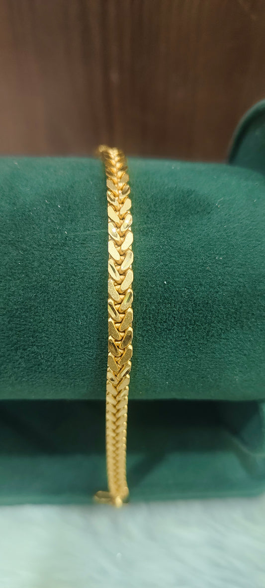 100% gold look 8" length simple mens Bracelet