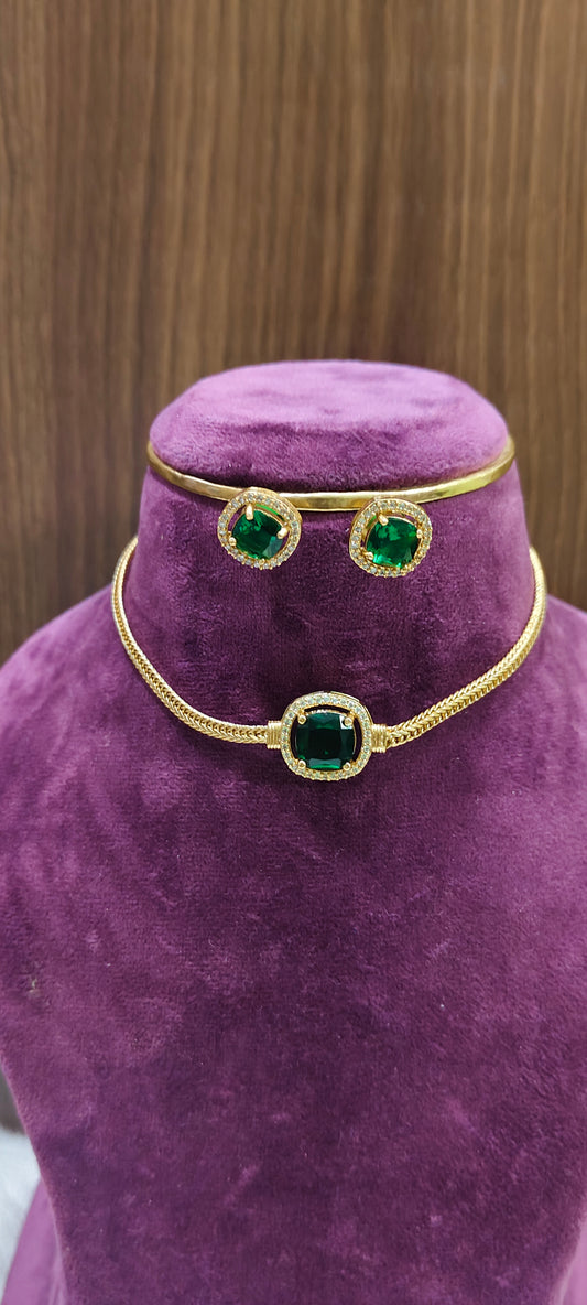 Simple and elegant necklace set ( back chain and back thread provided)