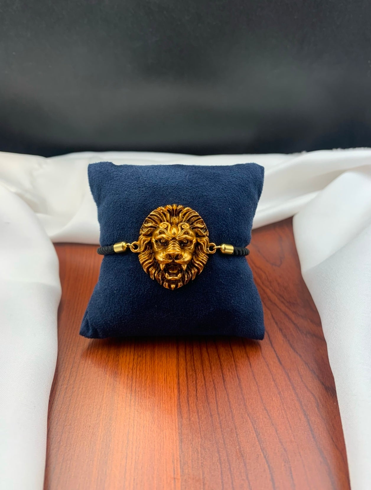 Premium nakshi adjustable lion bracelet
