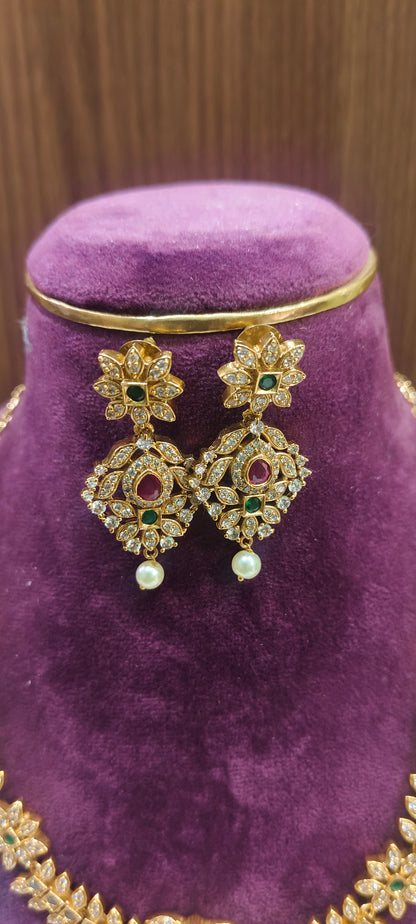 Premium dimond look traditional necklace set