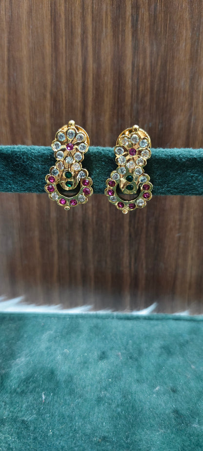 Pure panchaloham gold look different pattern earrings