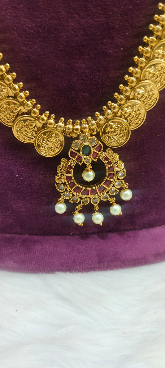 Stunning gold look long haram