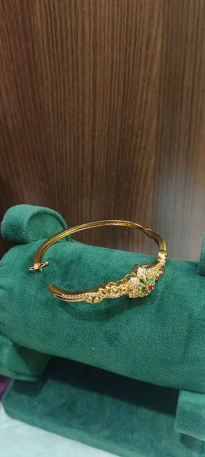 Premium nakshi 3 step chain and ladies openable kada combo