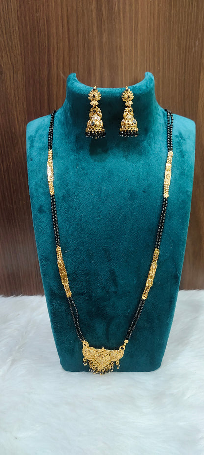 Premium gold look 3 set combo( black beads 28" length,jumkas, bangles)