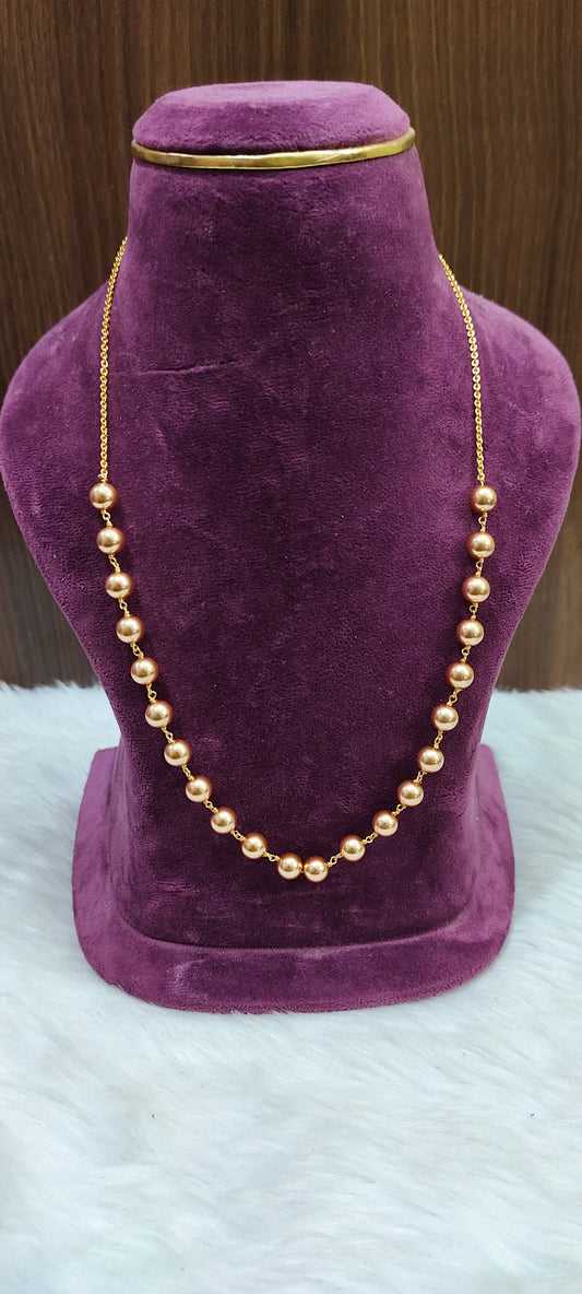 High premium classesy 18" length Honey pearls chain