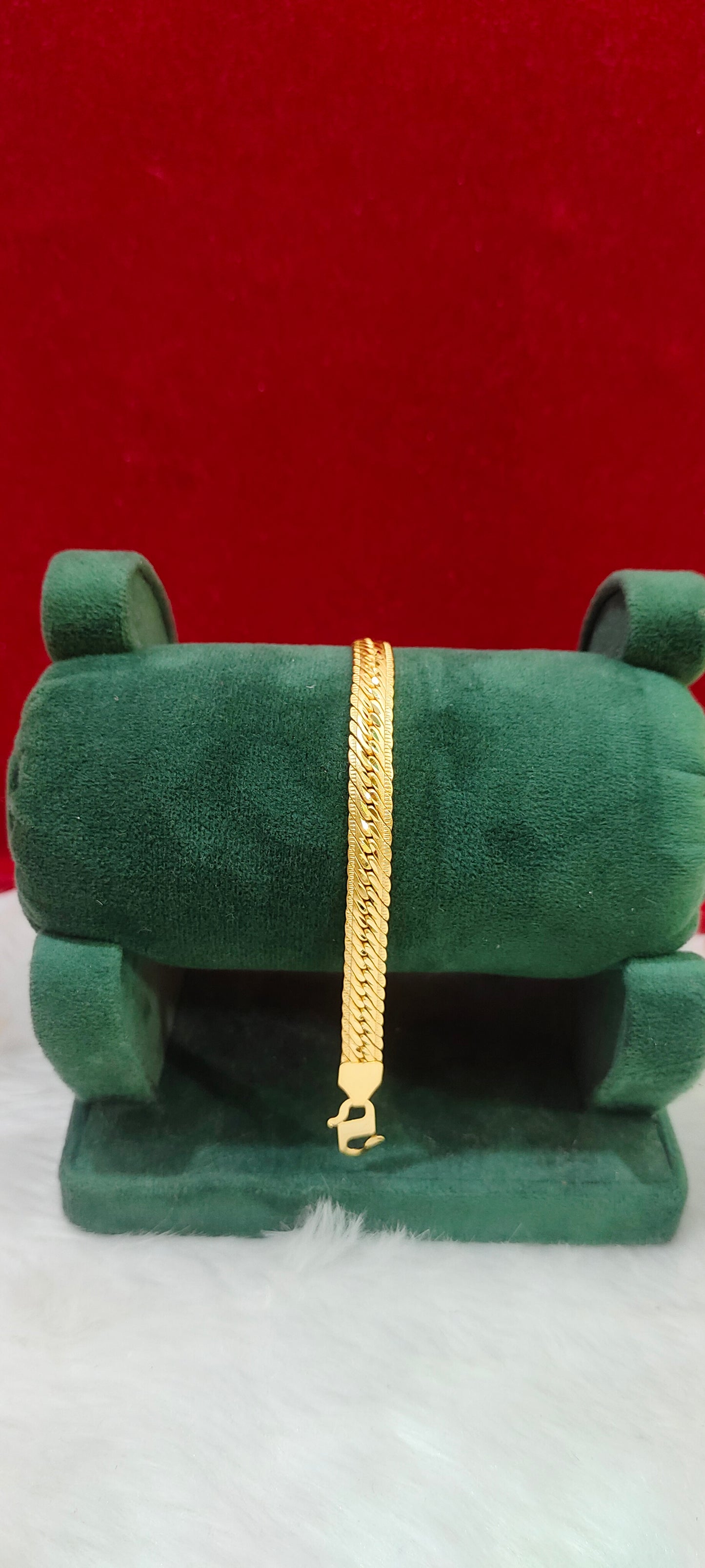 100% gold look 8" length mens bracelet