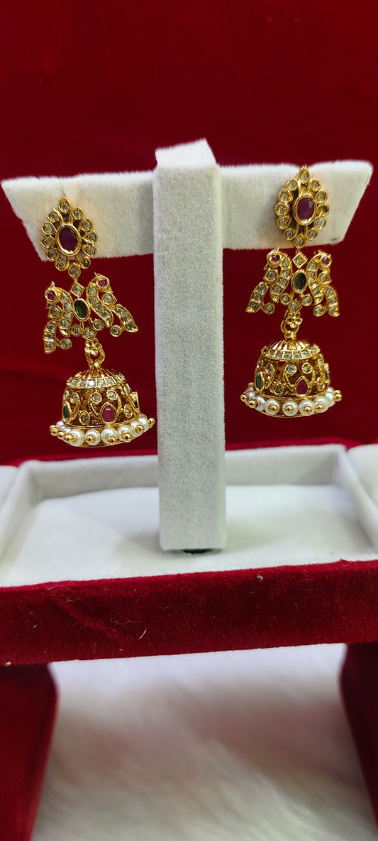 Simple and classy traditional jumkas