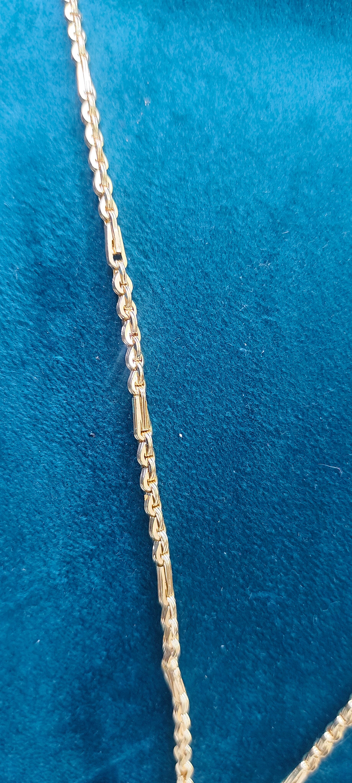 Premium micro gold plated daily wear 20" length 5+1 chain with puligoru pendant