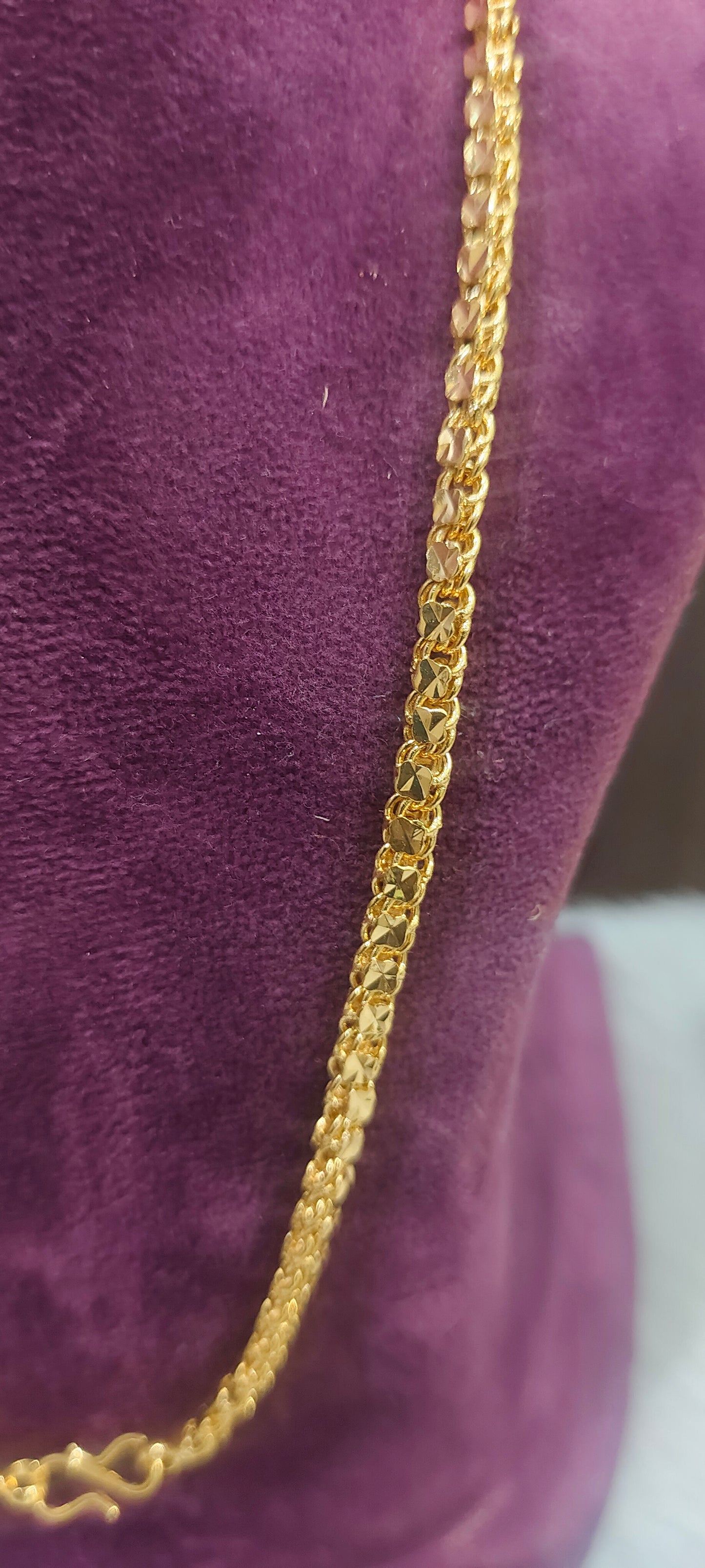 Premium micro gold plated 20" length broad chain with 8" length broad bracelet