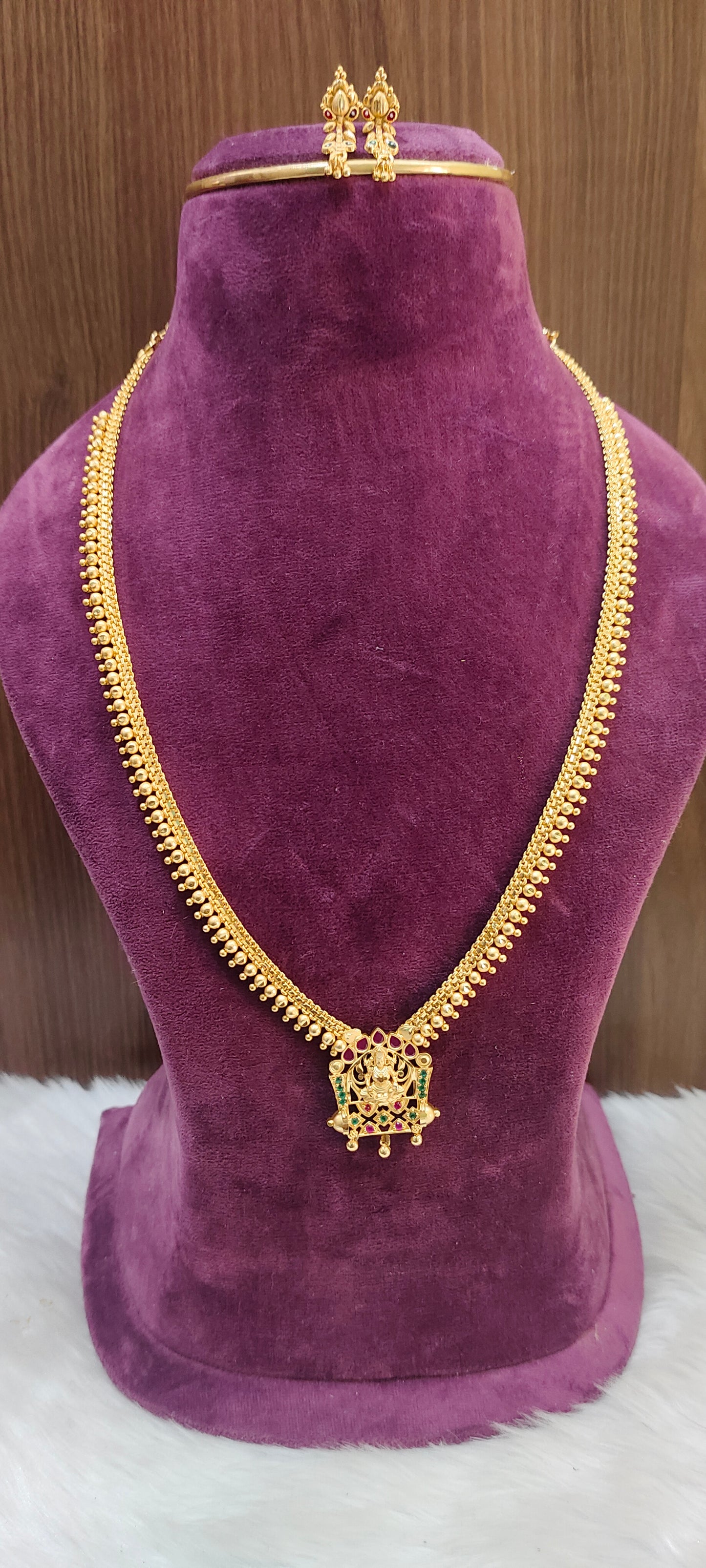 100% gold look 28" length long haram with earrings (earrings slightly design changes)