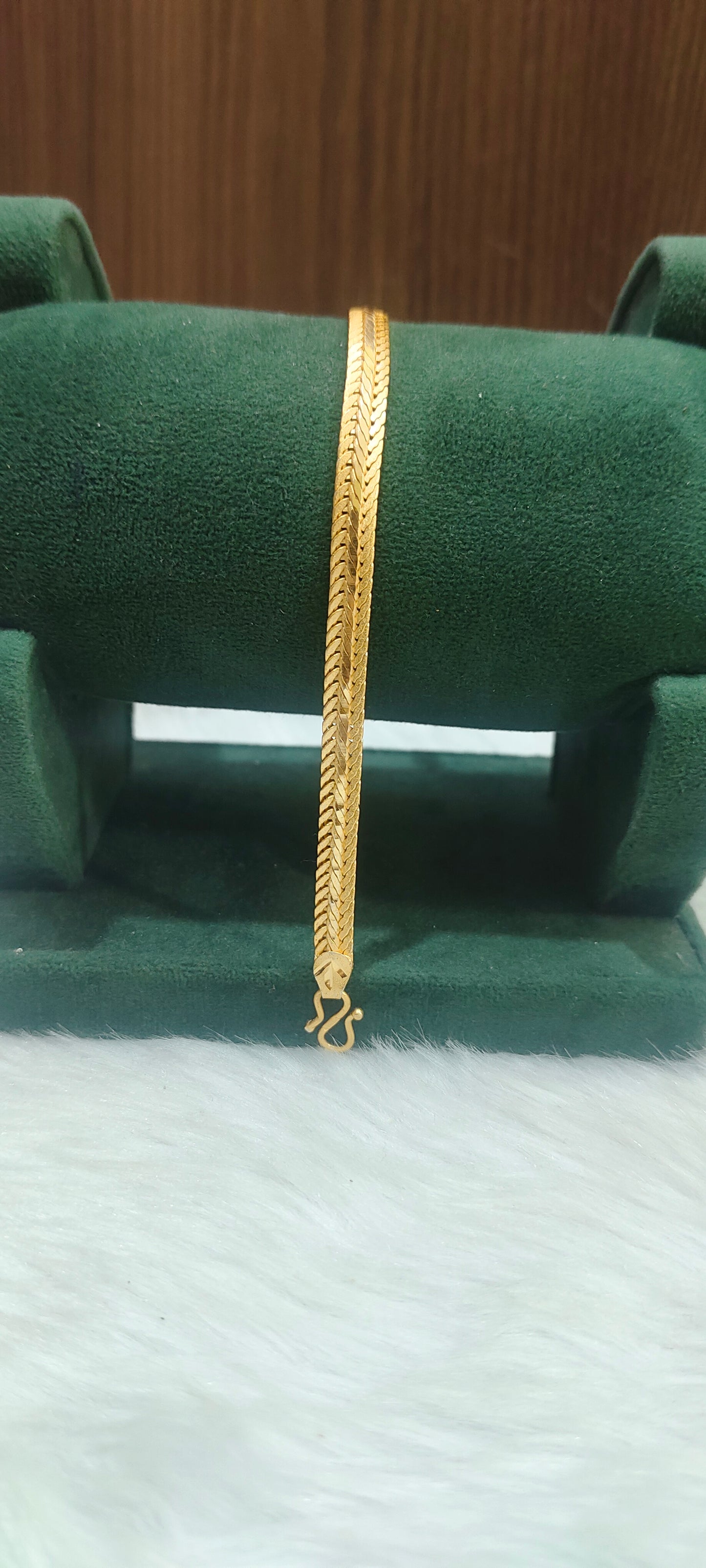 100% gold look simple 8"  mens bracelet