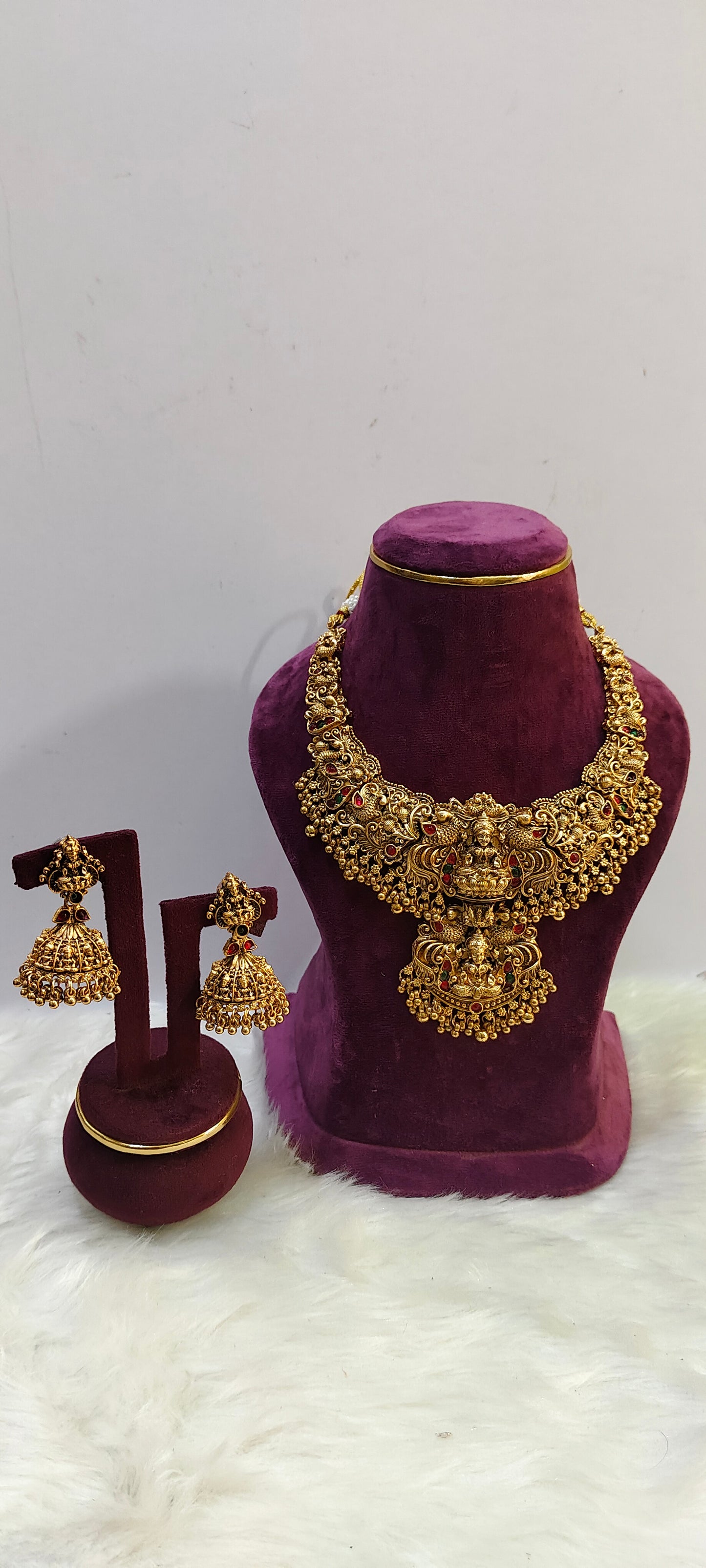 Non premium antique nakshi