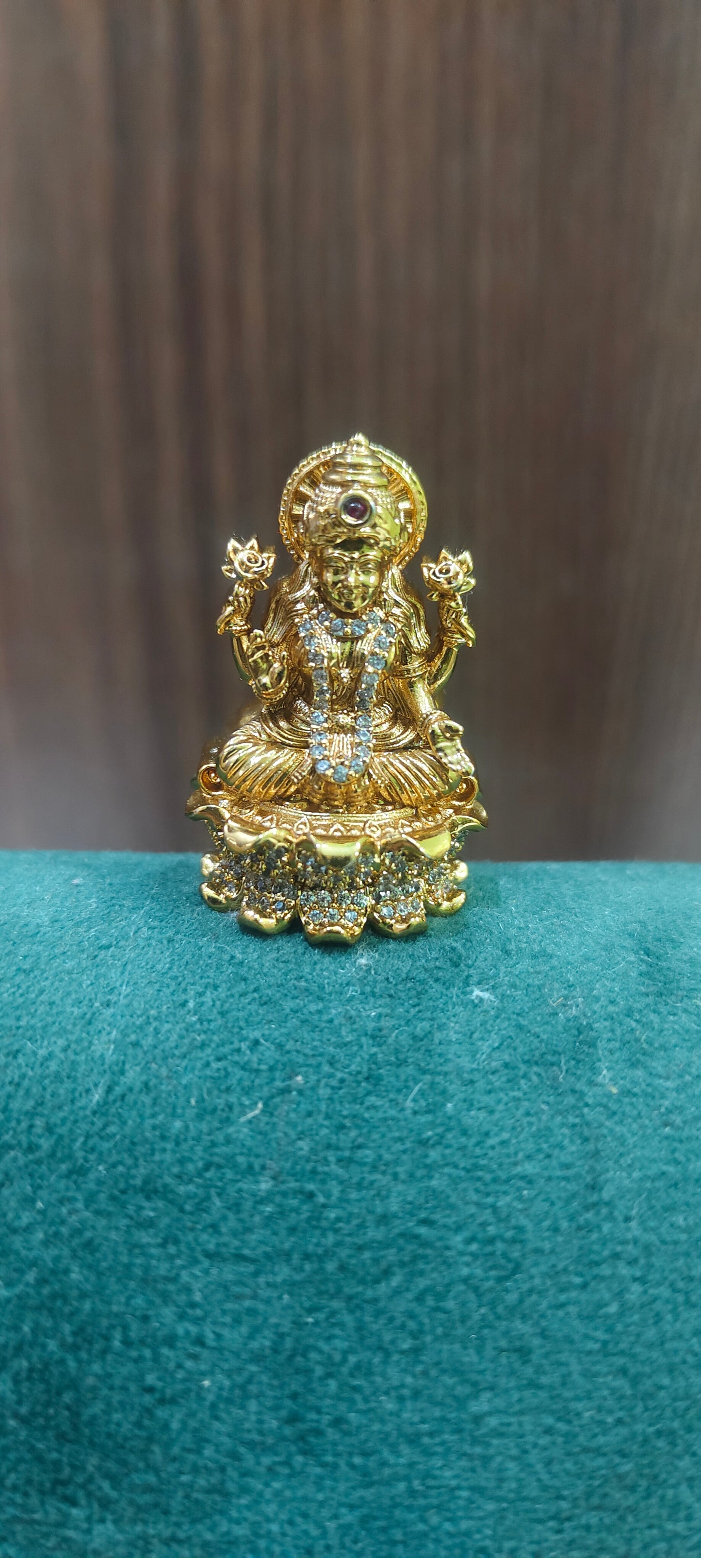 Premium nakshi Lakshmi Devi pendant