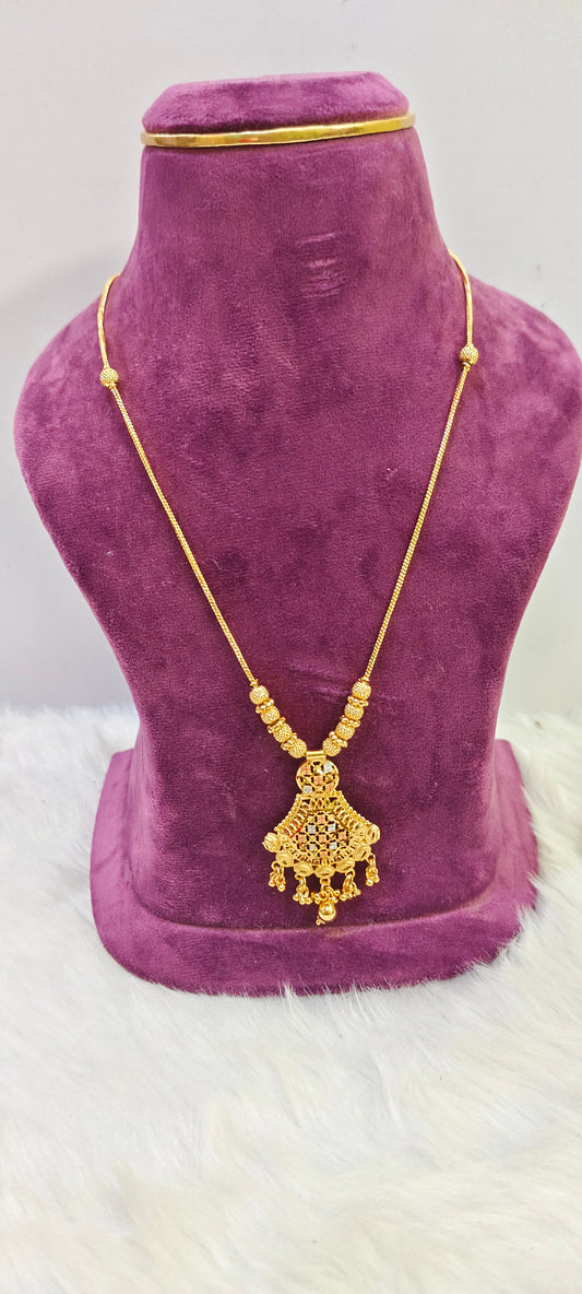 100% gold look pendant chain