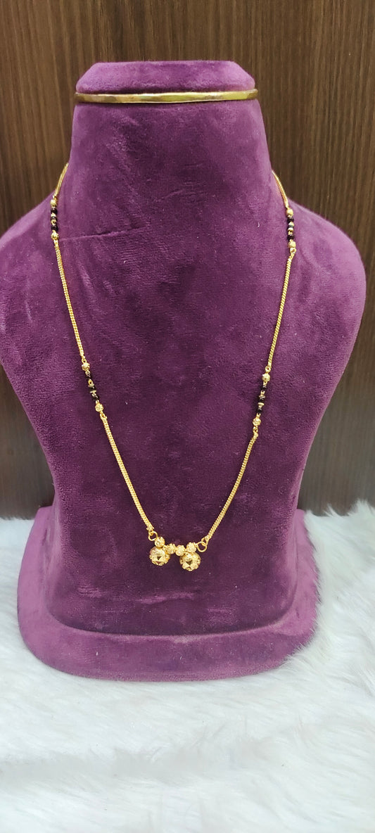 100% Gold look 18" length short black beads