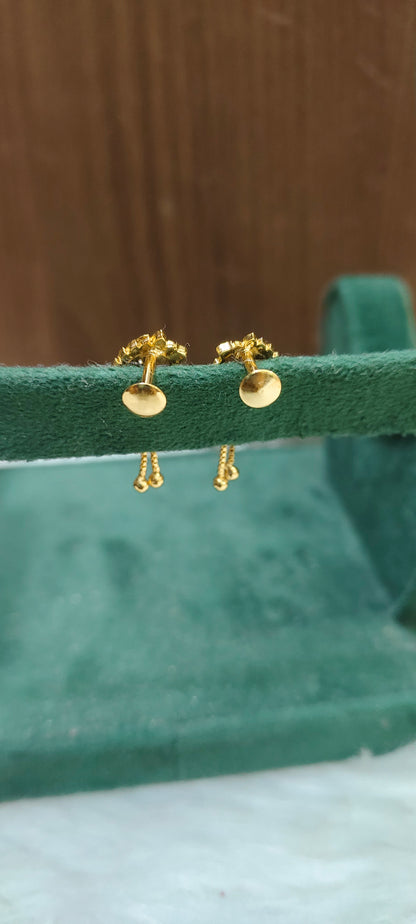 100% gold look daily wear string earrings