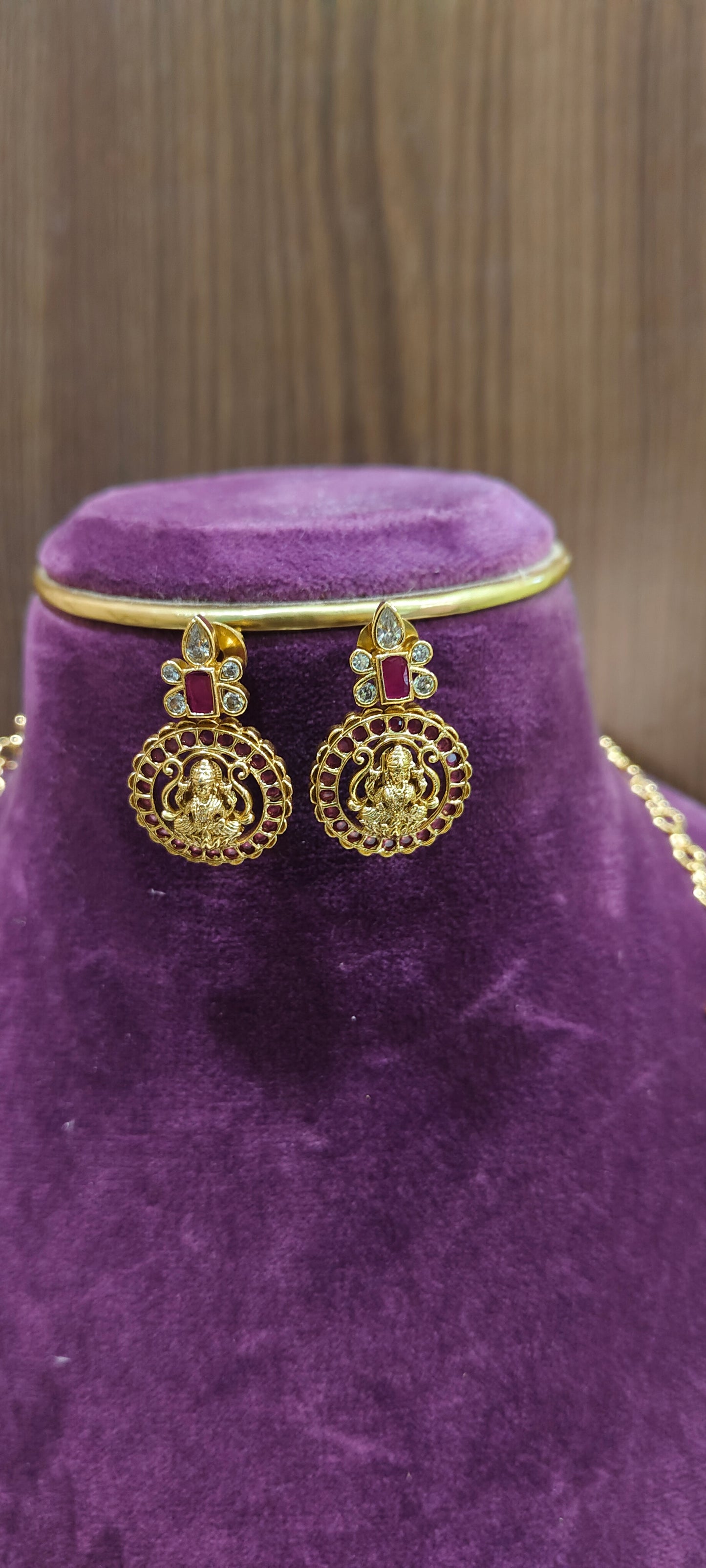 Celebrity style bottumala with 26" length