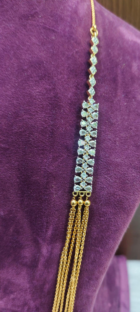 Premium fusion 6 line chandraharam with side white stone brouch