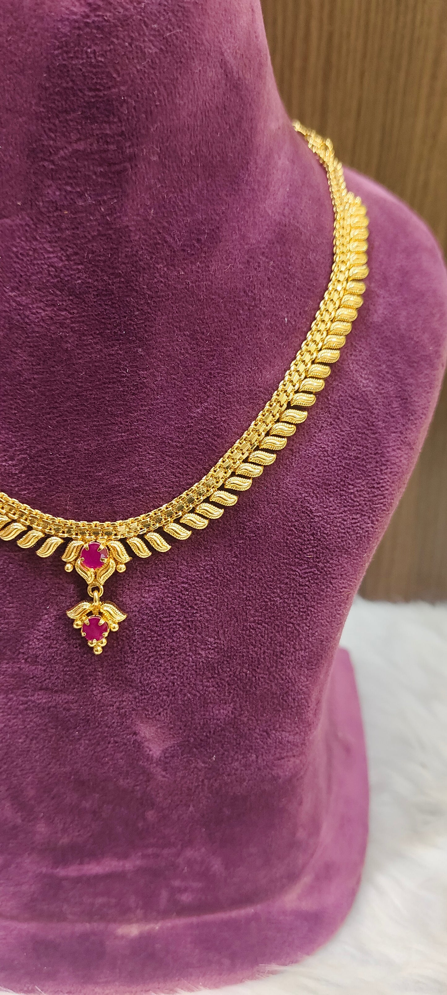 Simple nakshi necklace