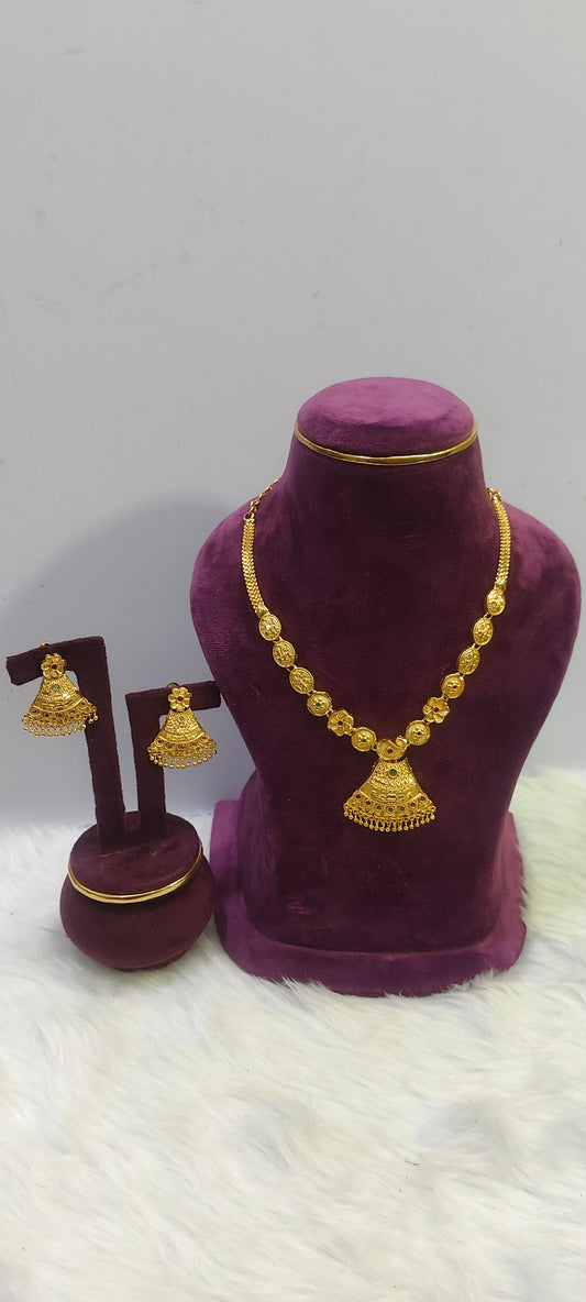 100% gold look necklace set