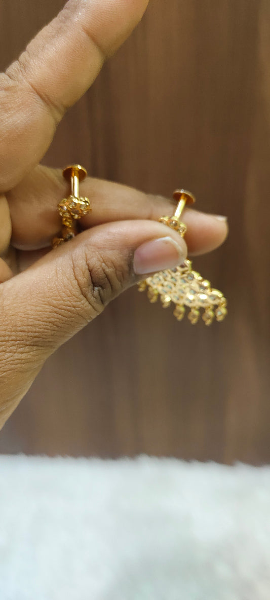 Panchaloham vintage look white stone earrings