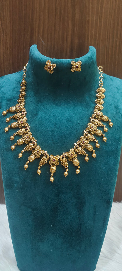 High premium nakshi non god motive  necklace set