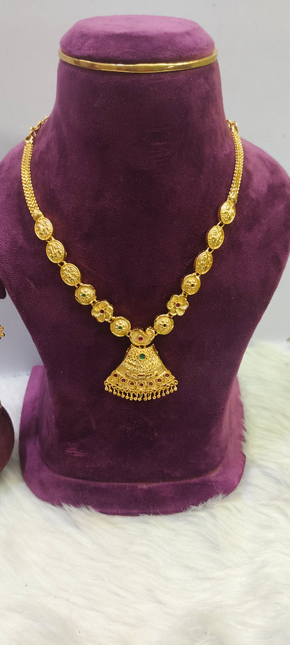 100% gold look necklace set
