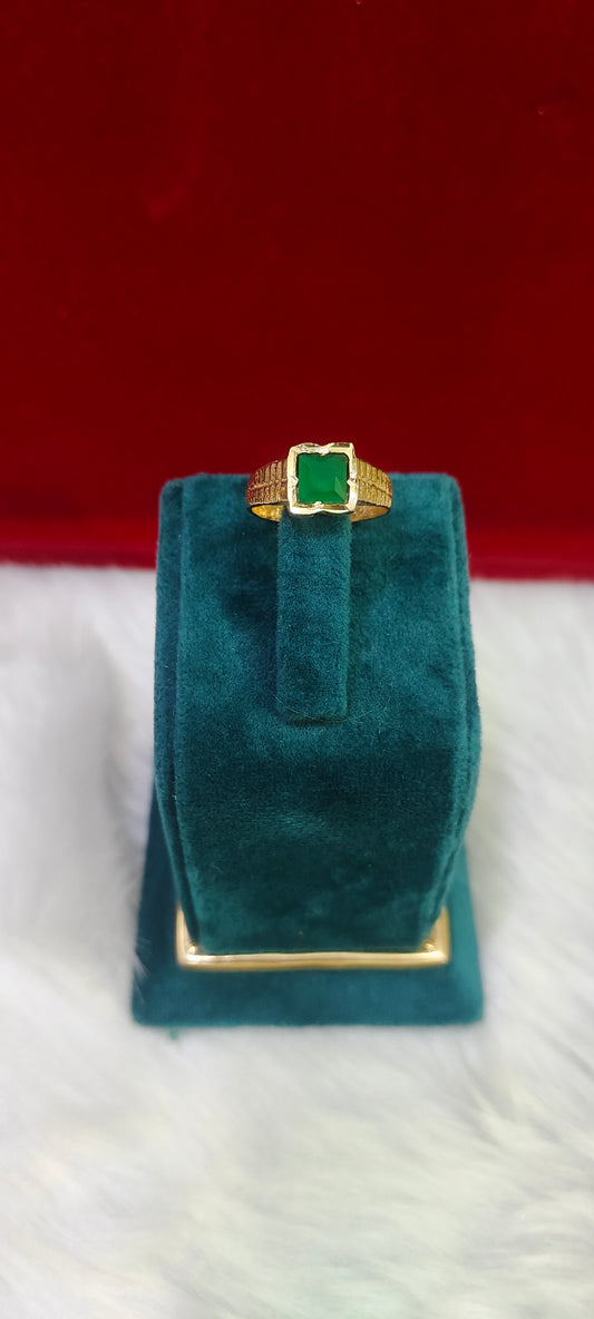 Pure panchaloham unpolished green stone finger ring
