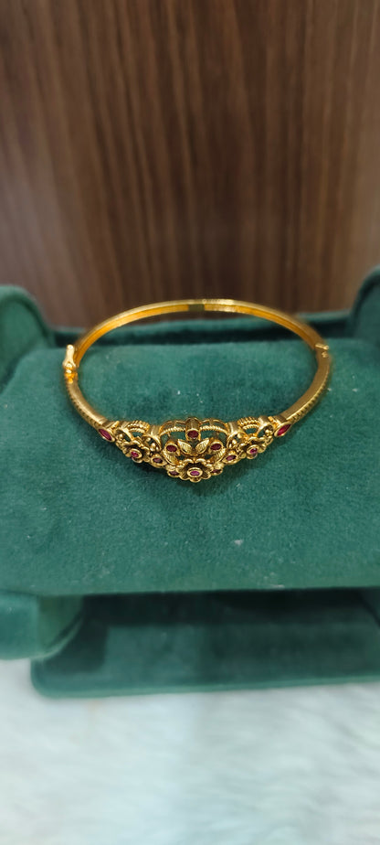 Premium nakshi 3d embossed kada bracelet
