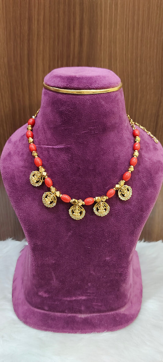 Simple coral necklace
