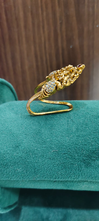 Premium nakshi vanki ring