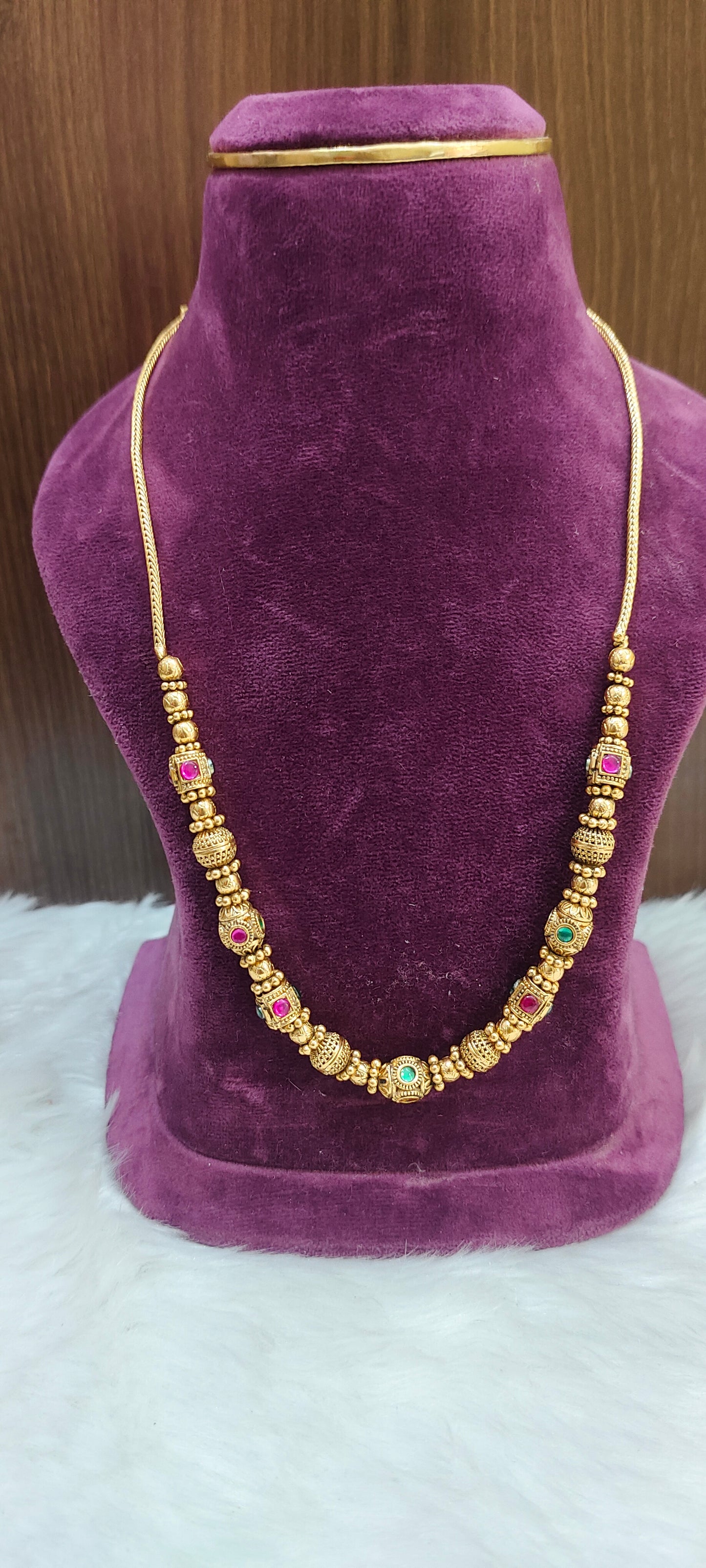 Premium nakshi 20" length beads mala with jadavu stone