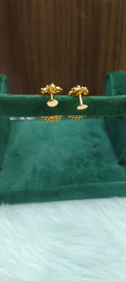 80's models daily wear gold pattern butta