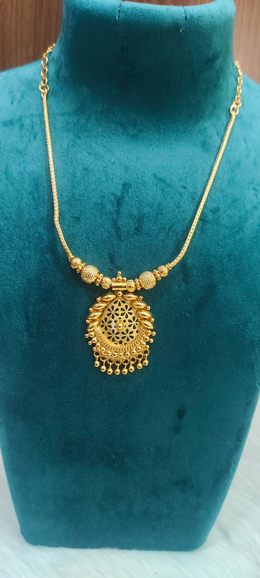 Simple nakshi skin friendly necklace