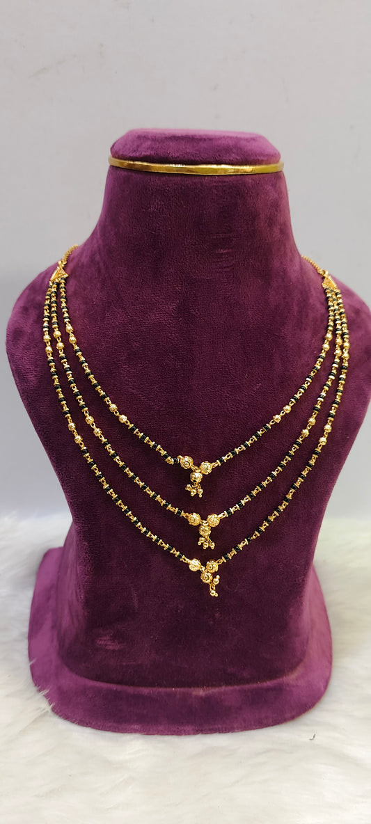 Stunning gold look 3 step 18" length black beads