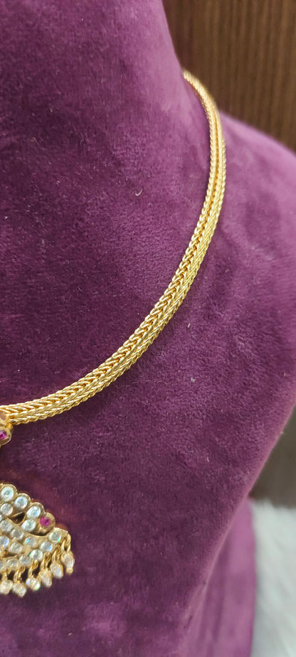 Pure panchaloham unique style screw type necklace ( avoid this necklace if u have broad neck)