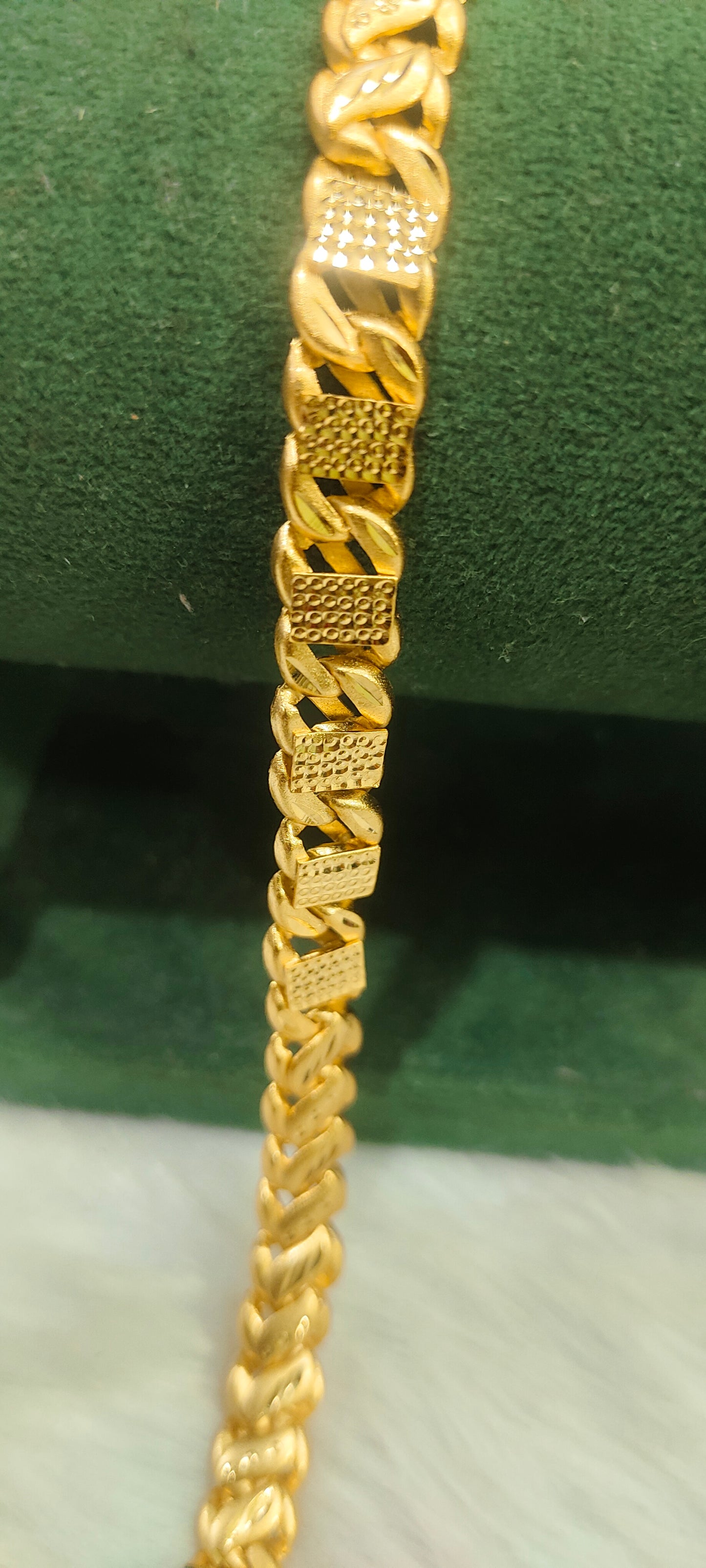 100% gold look 8" length mens bracelet