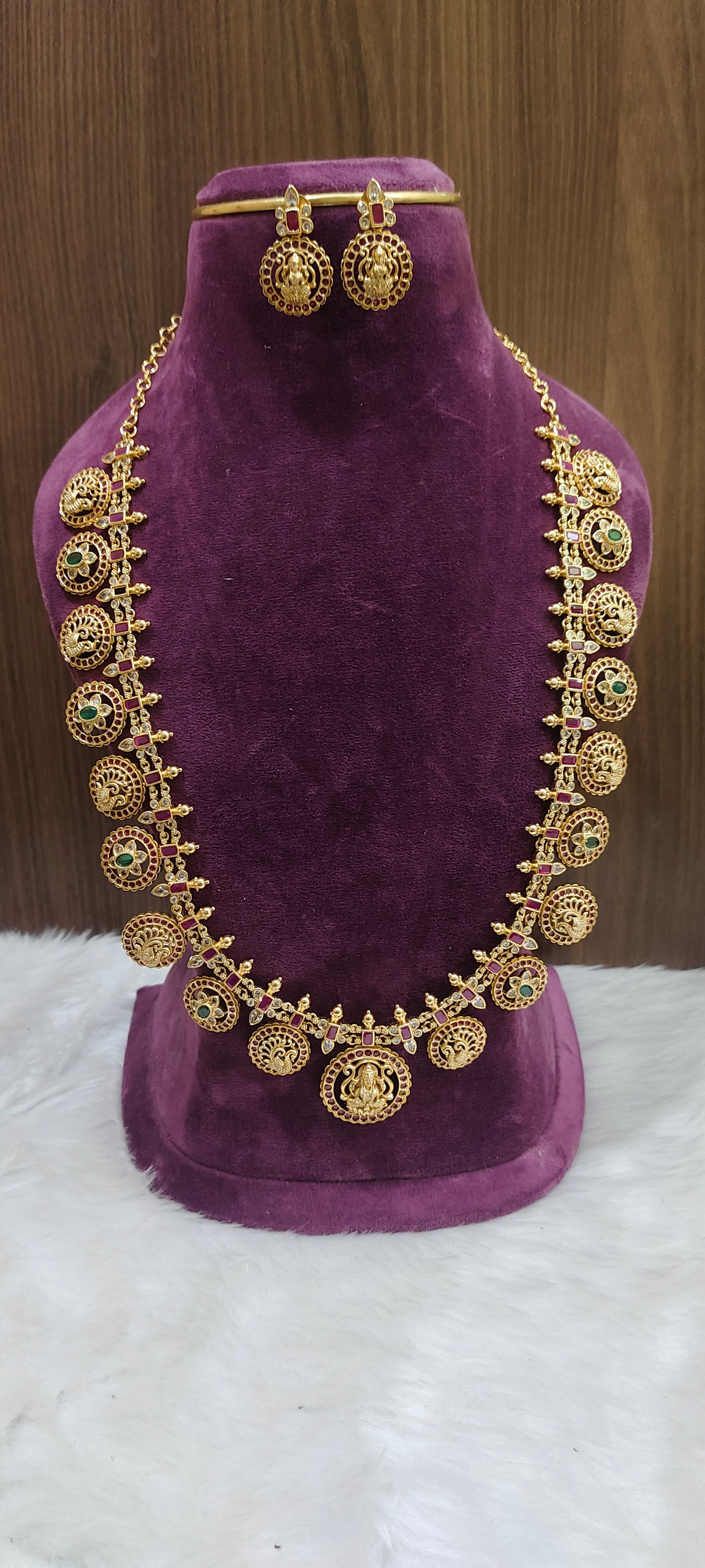 Celebrity style bottumala with 26" length