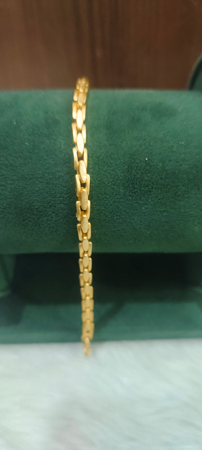 100% gold look simple 8" length men's bracelet