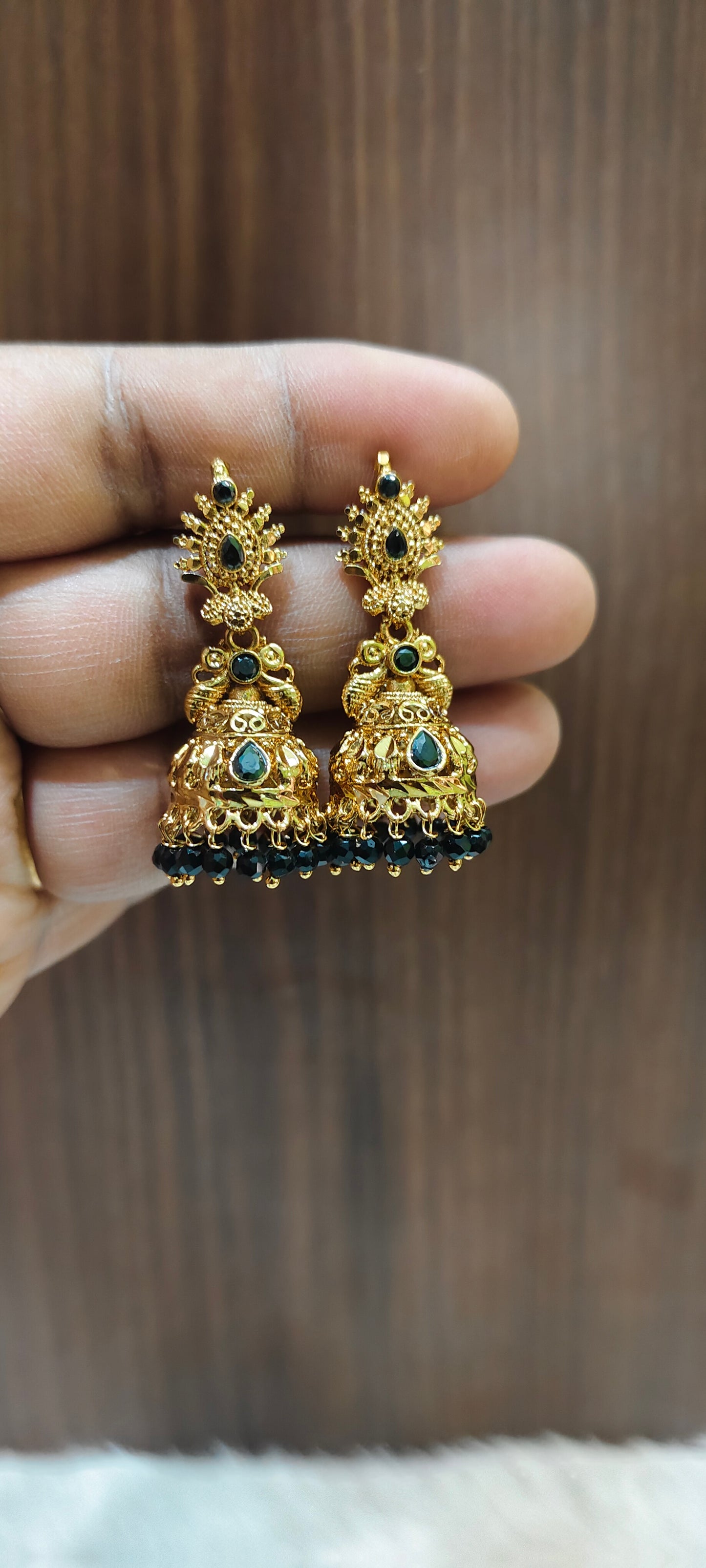 Premium gold look jumkas with screw back