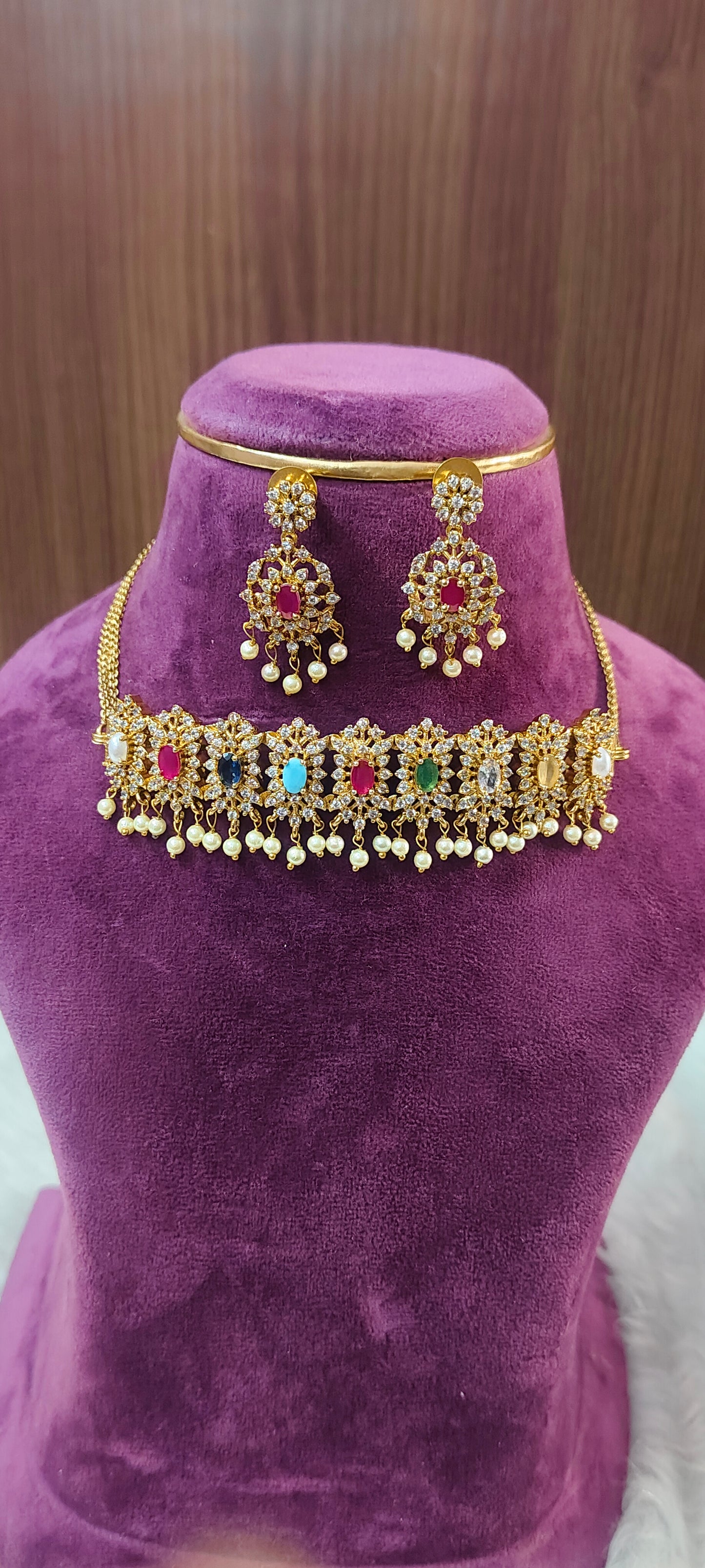 Celebrity style navaratna necklace